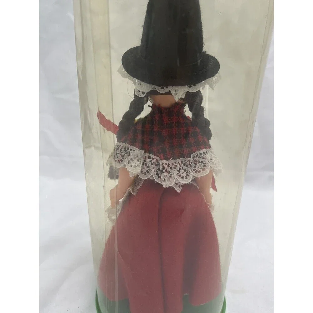 Vintage Welsh Doll Souvenir in traditional costume 8” From Wales Nerys RARE